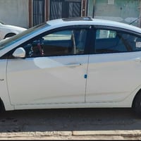 اكسنت للبيع  ((كير عادي )) السياره فول فتحه سقف كهربائيه كلها شرط سيار...