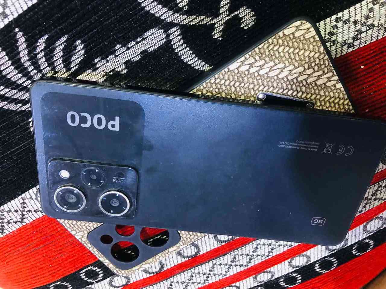 السلام عليكم
جهاز بوكو اكس 5 في جي
ذكره 256  بوبجي 60فريم
الجهاز كله شرط سعر 120
مكاني لايمن حي العامل 
***********
