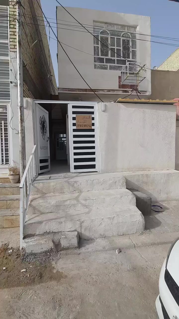 بيت للإيجار 100متر غرفتين وصاله واستقبال ومطبخ وحمامين
حي السلام خلف مطعم السبعين
 للإستفسار ***********
(اتصال فقط)
