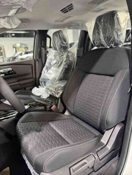 گاز اوتوماتيك فئه Gls بسعر 29,900$$$فقط💰💰
ميتسوبيشي ال ٢٠٠ - Mitsubishi L200

- موديل 2025

- العداد 0km

- محرك ديزل 2.4L توربو

- ناقل حركه اوتوماتيك 

- دفع رباعي

- شاشه لمس وكامره خلفيه

- تبريد لمس

- شاحن موبايل وايرلس 

- اضاءات زينون وليد نهاري 

- حساس امامي خلفي

- كراسي مخمل يدوي 

............

- للمعلومات زياره موقعنا :

- الرقيم - اربيل / شارع 100 المعارض / بجانب محطه بانزين هوگر مقابل هفته بازار) 

- او الاتصال على:

*********** 📞 

*********** 📞
