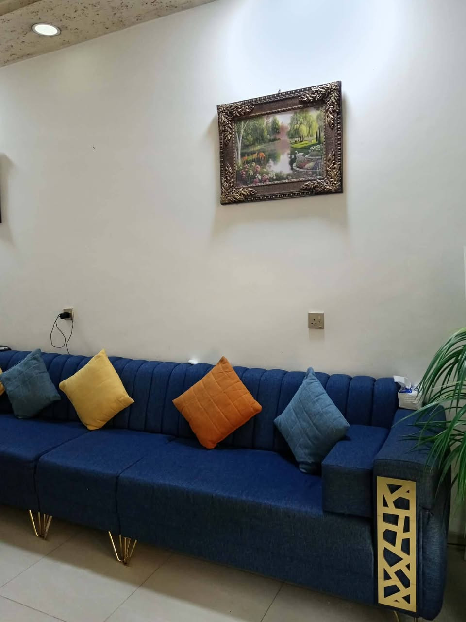 ديوان للبيع (١٨٠) الف بي مجال توصل مسنجر او وتس اب ***********
