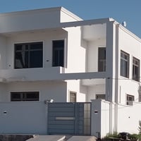 دار للبيع ٢٠٠ متر ركن على شارعين ١٥ متر بناء ٢٠٢٥ الموقع حي الجامعة مج...