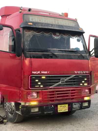 للبيع فالفو دكتوره 2002 بس راس مربوط   صهريج موجود بكركوك  سياره حلوه ...