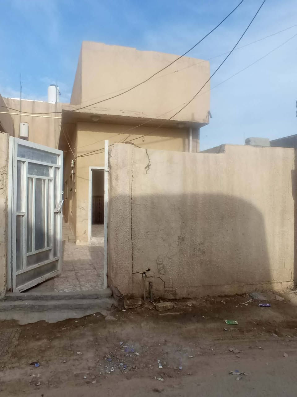 اللهـــــــم صـلِّ علـــــــى محــــمد وآل محــــــــمد 
دار للبــــــــــــــــيع المســـــــــاحه 130م 

                     طــــــــابــــــــــو زراعــــي سنـــــد 25

تــــحـــويــــل مـــــــبــــــاشـــــر بـــــأســــــم المـــــــشــــتــــــري
                          
                   طابـــــــــق واحـــــــــــــد 

غرفـــه نوم وكلـــــــدور وستقــــــبال ومطبــــــــخ  

ومجمــــــــع صحيـــــــــات وبيــــــتونـــــــه 

عنـــــوان  حـــلــــه قــــــــرب العـــــلويـــه شــــريــــفــه ع قــــــرب فــــــــرن صـــمـــون الشـــــمـــــس 40مـــتــــــر عـــن الشــارع

اتــــــــــرك تعلـــــــــــق ويــــــــتم الـــــــرد خــــــــــــاص او اتصــــــــال ***********

                              ملاحــــــــــــــضه                            

عنــــدك عقــار اتريـــــــد اتبيعـــــــعه او اتأجـــــــــره طــــــــابو صـــــــــرف او طابــــــو زراعـــــــــي مراســــــــلت الصفحـــــــه او اتصــــــــال  ***********
