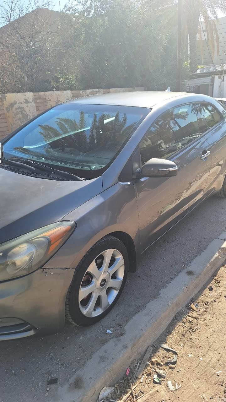 فورتي كوبيه موديل ١٤ رقم بغداد باسمي تحويل ثاني يوم 
وارد امريكي ضربتهة بجم 
قطعتين صبغ بنيد وجاملغ 
محرك جديد منظومة تبريد وتدفئة جديدة تخم تايرات جديد سيارة مصروف عليهة مال جناي تجي وتشوف بعينك 
رايدهة ب٧٧ ورقة وبيهة مجال مكاني بغداد العامرية بغداد, العراق


**إذا كنت صاحب هذا الإعلان وتريد حذفه لأي سبب، رجاءا أرسل رسالة إلى الدعم الفني**