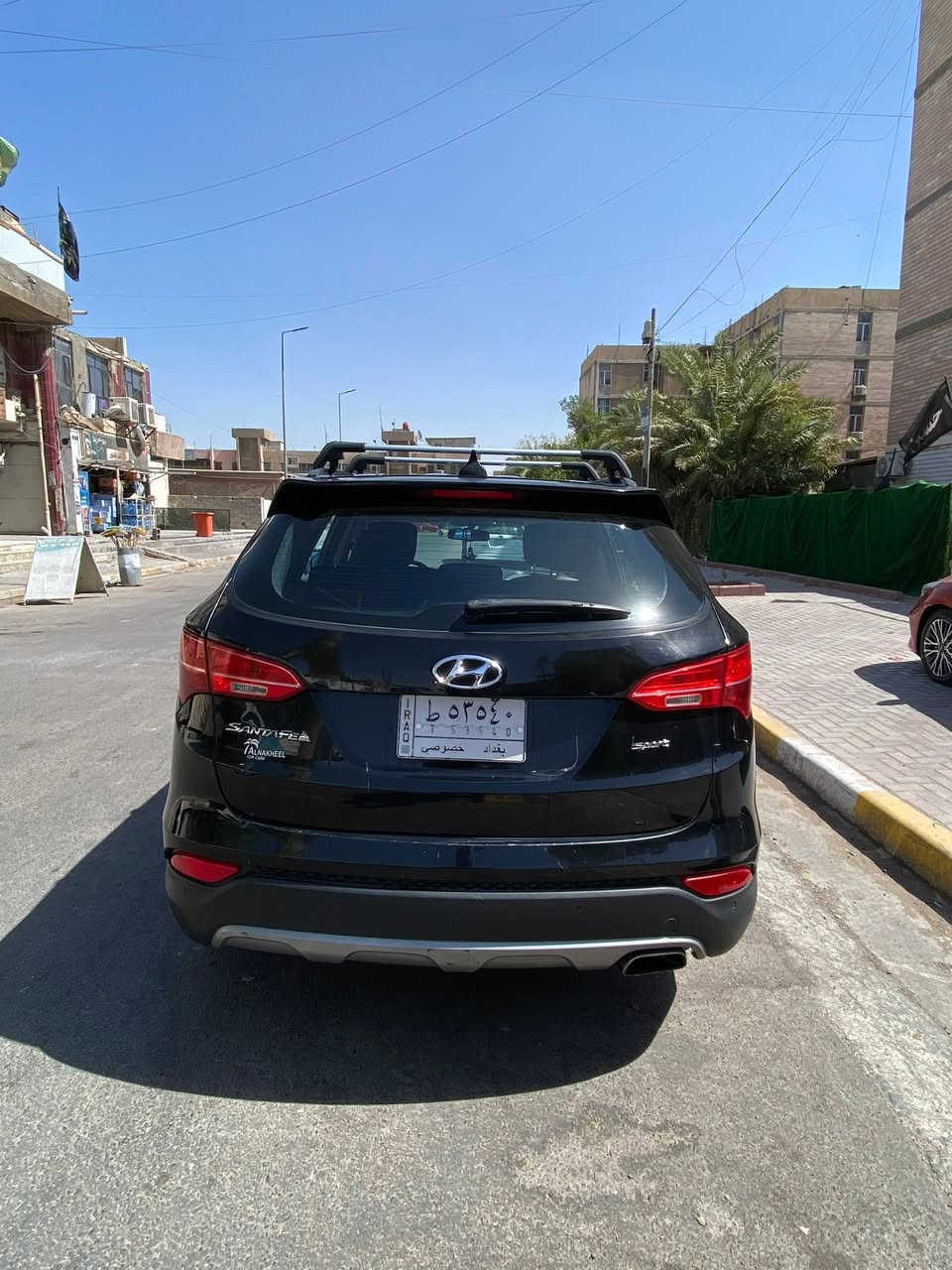 السلام عليكم 
للبيع سنتافيا ٢٠١٦ وارد امريكي 
رقم بغداد السنوية باسمي 
ماشيه ١٠٠ الف كيلو 
محرك ٤ سلندر ٢٤٠٠
شاشه كبيره 
حساسات 
كامره خلفيه  
حدادية جديدة
 تايرات جديدة 
بيها بيبان ٢ مبدل نفس اللون
وجاملغ كلير من امريكا
السيارة من جبتها الحد الان على ايدي   
السعر ١٦٠٠٠$ وبيها مجال للشراي 
للاستفسار ***********
المكان بغداد /الغدير
