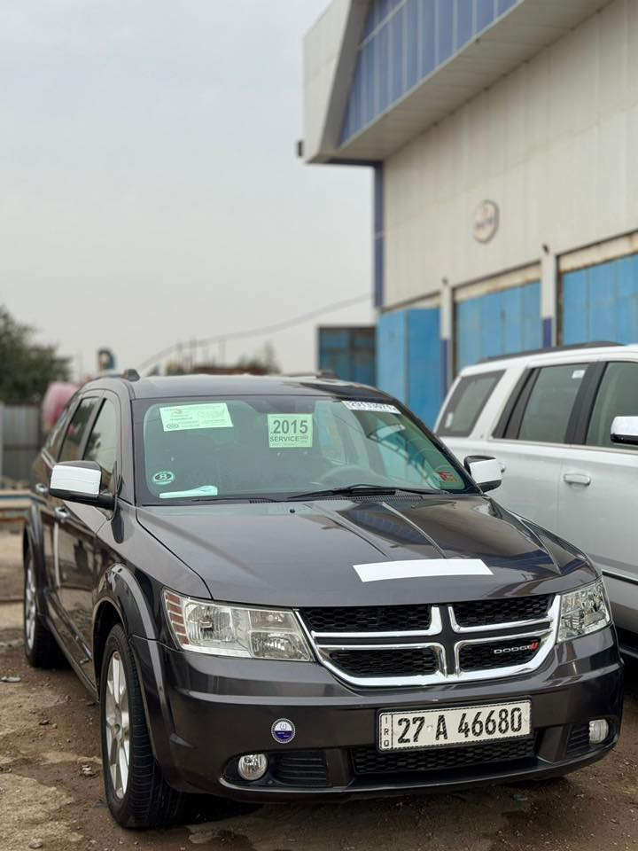 السلام عليكم للبيع دوج جورني 2015 رقم ذي قار السعر 120 وبيها مجال بسيط حك الجيه السونار مرفق مع المنشور المواصفات
1 سته سلندر
2 خمسه راكب تكدر تحط كرسين
3كشنات جلد
4كشنات كهرباء
5كامره دواره
6شاشه كبيره 
7تخم تاير
8حداديه جاهزه 
9ويل 20كروم 
10مكان سياره ناصريه مركز مدينه
11الرقم للاستفسار***********
