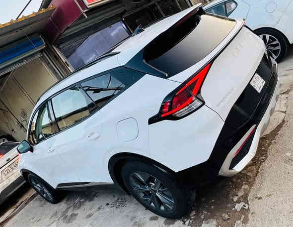 سبورتج 2023 sx محرك 2500cc بانوراما بصمه وترحيب كشنات جلد وكهرباء وخزن دشبول شاشا متصله شاحن واير ليس سستم صوت هرلم صندوق كهرباء رادار ونقط عمياء اوتو هولد دخول جديد بدون رقم ماشي 13 الف مايل حادثها صطحي وموضح بصور بجم كبس السعر 190 ورقه مكانها بغداد زيونه الاتصال *********** بغداد
