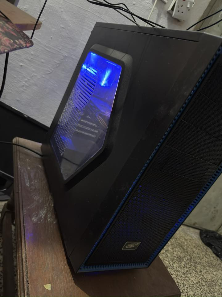 السلام عليكم كيس فقط للبيع السعر 450 الف 
للتواصل ***********
