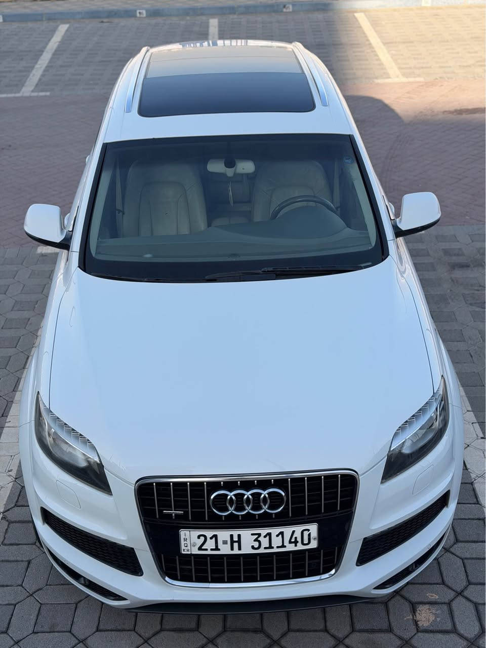 Audi  Q7 S-line Quattro 2013

ارحض سعر بلاش  ١٢٩  ورقه مجال بسيط

سيارة ٧ راكب

مواصفات خليجي  وكالة اربيل٣ بصمه بيلادي موجوده

موديل ٢٠١٣   

محرك سته سلندر V6 3.0L سوبر چارچ محرك بنزين

گير و محرك بشرط كفاله 

-----------------------------------------
مواصفات 
 پانوراما امامي و خلفي  
صندوق شفط 
 بردات جانبية و خلفية
 تحكم ماوس 
    داخل  جلد اصفر
كشنات كهربا
كشنات خزن
تبريد مركزي  
سيدي بوكس  
تبريد مركزي 
حساس خلفي و امامي 
- لايت ليد  
ستيرن تحكم
  تحديد سورعه  
 و بعد هرايا مواصفات
-------------------------------------------
  تخم تاير و  ويل جديد
 صدر ٪؜١٠٠
گیر  ومحرک بشرط ٪؜١٠٠
 سيارة مسيرفسة كاملة ما يحتاج اي مصرف

-----------------------------------
سياره واحد شبر اقل صبغ راس تايرخلفي او شبر بارد راس بك لايت خلفي باقي مابي شي 
     
سيارة احلي بالواقع و مابي اي مصاريف الحمدالله 
-----------------------------------

سعر مطلوب  ١٢٩ ورقة و مجال 

مكان سيارة سليمانية 

***********
***********
*****************************************************
Audi Q7 -S lin Quattro  2013
فول فول موسفات
٣ ريز كوشن
هه ر٣ به صمه ى شه ريكه ى ماوه
٦ بستون سوبر
بانوراما ده بل بانوراما
سنوق شفط
ده رگا كانى به رده يه دواوه
ماوص
كوشن جلد ناو زه رد
كوشن كاره باوخزن
ته بريد مه ركه زى
سيدى بوكس
حاسه بيش و دوا
لايد بك لايت ليد
سوكان فوليوم و تحديد سرعه
مواسفاتى اودي معرو فه...............
گيرومه كينه و ته بريد ساردى و گه رمى به شه رت بى نوقسانيه الحمدلله 
سه نه وى ره قه مى تازه يه به ناوى خومه ته حويل به شه رت
سه ياره كه يه ك به له ى بجوك بوياغى هه يه له كه ل به له يه ك ساردا باقيات به شه رت

سعر مناسب ١٢٩ كه ميك مجال

***********
*********** السليمانية, العراق
