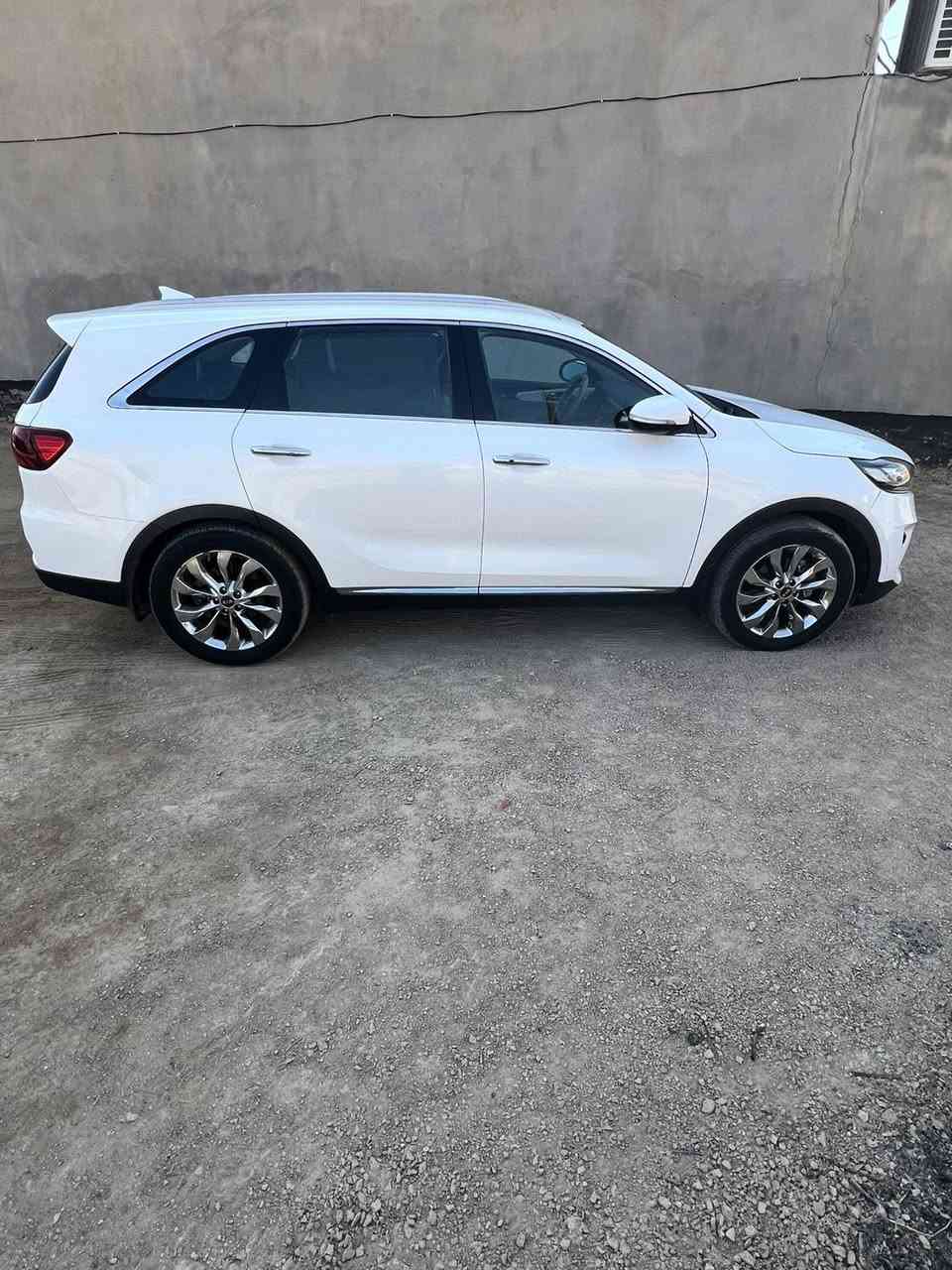 السلام عليكم سياره سورنتو موديل 2020ماشيه 128 الف سياره مكفوله رقم بغداد جديد سنويه بأسمي 2030 
السعر :***********
