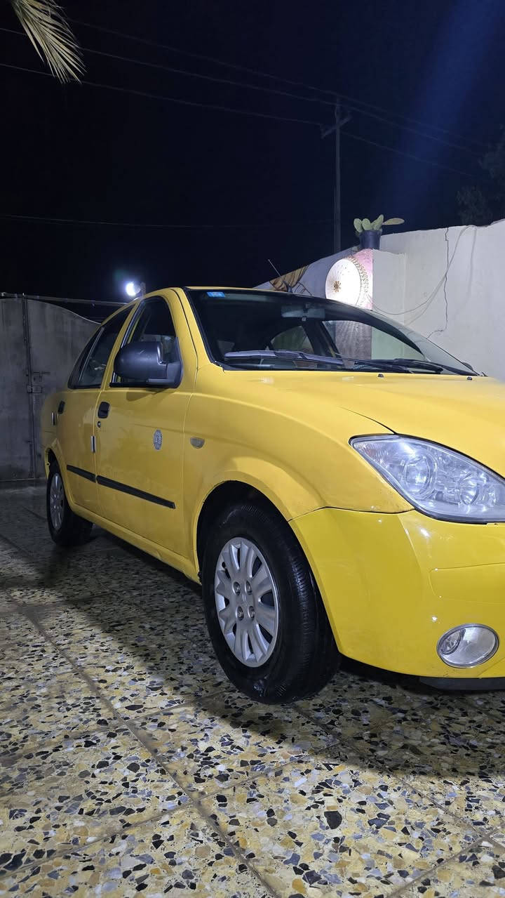 للبيع طيبه 2016 رقم بغداد نكليزي سياره مكفوله عده طخه بلبنيد مديل 2016 مكينه كير جديد حداديه جديده تخم تاير جدد***********
