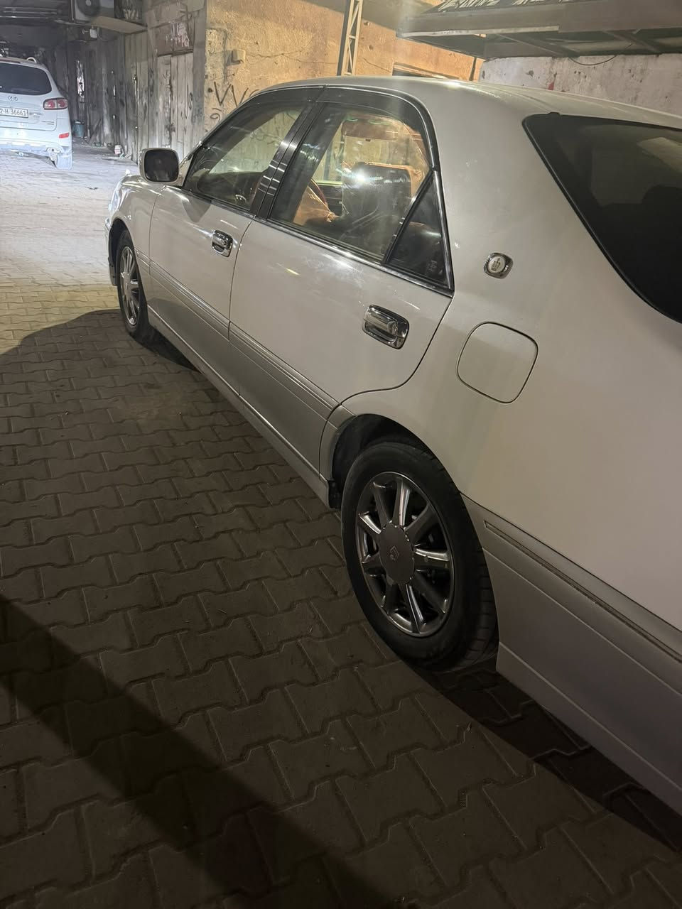 السلام عليكم
جنون (ملكه) للبيع 
مديل 2001
دخول جديد مزاد 
رقم بصره جديد هزه جديد بسمي سنويه 2030 
4 دكم  فول  ماعده الفتحه 
رادار 4 كشنات كهربائي تحكم ستيرن 
مدخل اواكس مع بلوتوث 
مكفوله من الكص ونقل الجثه 
حداديه فول ستوه نافظها 
مشط جديد 
لايد زنون عالي ناصي 
السياره جديده احله من الصور ماناقصه ربع ذب عليه 
اشاره بامرايه شفط 
ويل نفطي 
مكان السياره البصره القديمه كراج الجنابي 
السعر 178 $ 
رقم ***********
