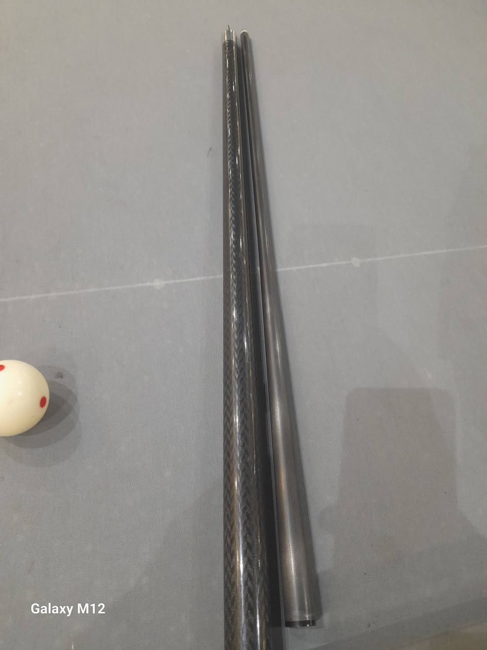 سلام عليكم  شباب عندي كيوب كربون فايبر للبيع  يرده يجين عل خاص  مكان  واسط الصويرة  رقمي ***********
