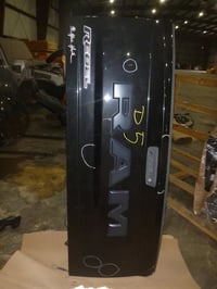 القزاز لتجارة قطع غيار السيارات الأمريكية الحديثة  يتوفر صندوق للسيارا...