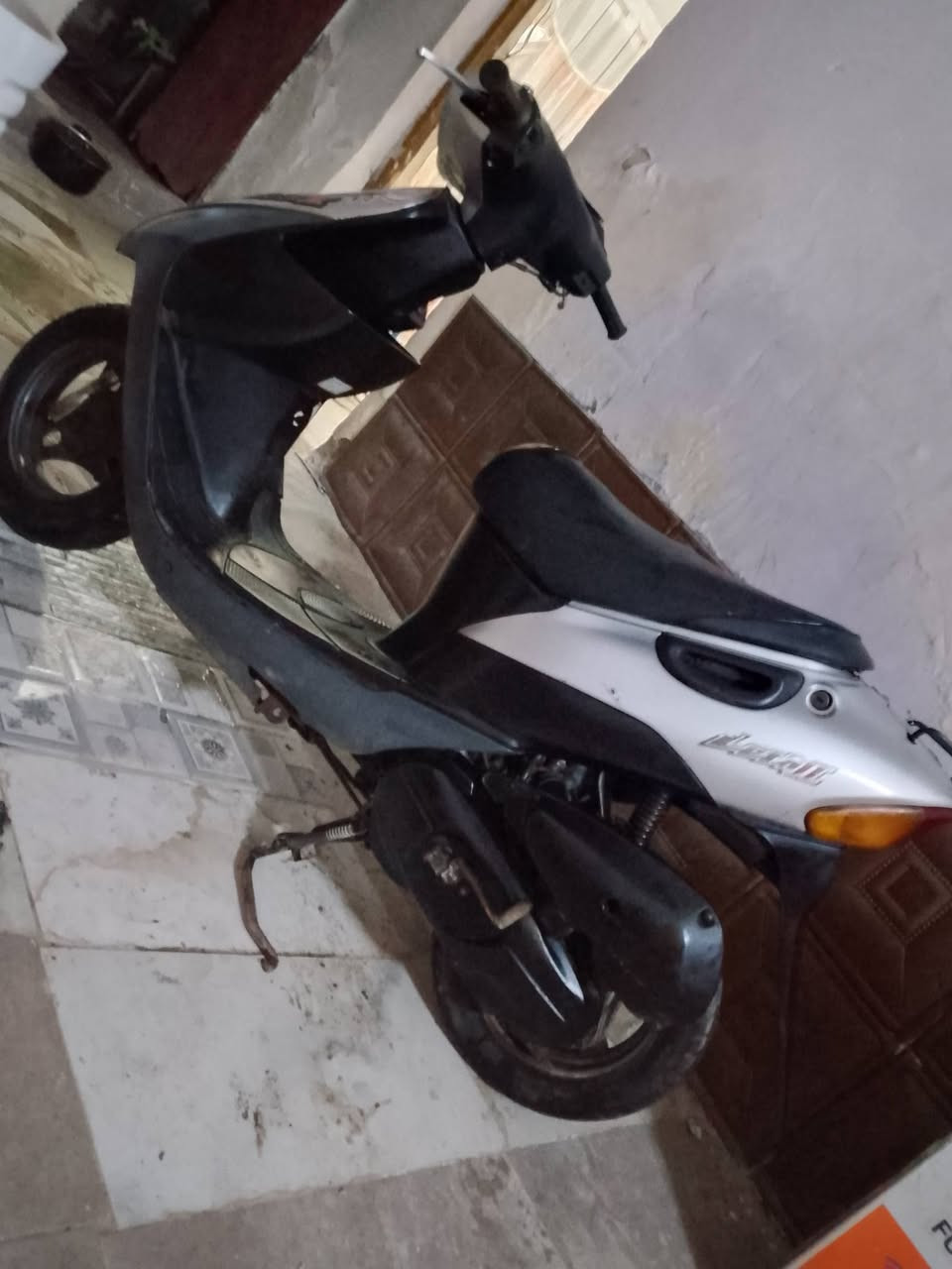 دراجه ساسوكي وراق محرك ناعم ممكفوله شغاله من طول الطول سعره 350 وبيها مجال مكاني دبيسا


**إذا كنت صاحب هذا الإعلان وتريد حذفه لأي سبب، رجاءا أرسل رسالة إلى الدعم الفني**