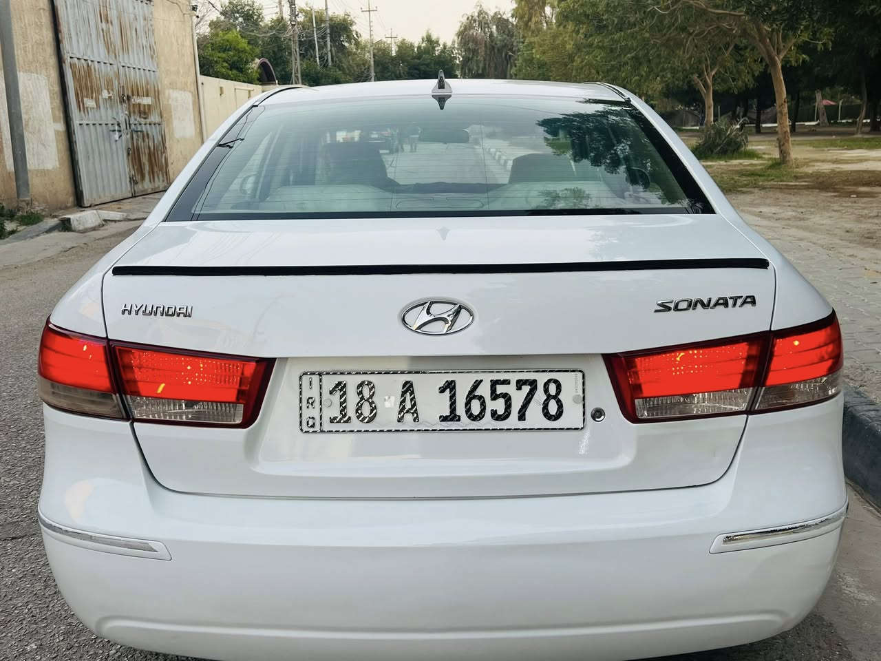 سوناتا 2009 سياره كلش نظيفه داخل صاج بيها أربع قطع صبغ توني صبغتهن للجمالية سياره جاهزه مكينة 2400 دوش تخم تاير جديد بأسمي السياره مكانها كربلاء الموظفين 
***********
السعر 117
