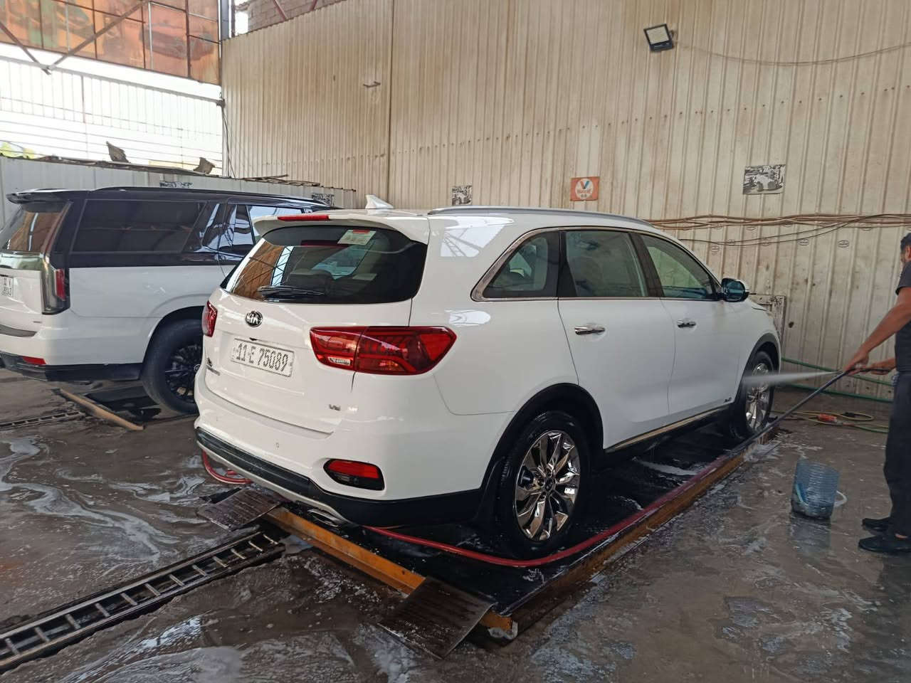 سورنتو ٢٠٢٠فول
 مواصفات خليجيه مكفوله ماشيه ١١٥حقيقي ميحتاج اذكر مواصفات الفول الكويتي تخم تاير جديد صدر خلفي امامي جديد باتري جديد سياره متصرف عليه ربع عارضه ٢٥٢بيه مجال كلش قليل حك جيه
مراح تحصل هيج سياره بهيج سعر مستعجل عليه 
***********
***********
