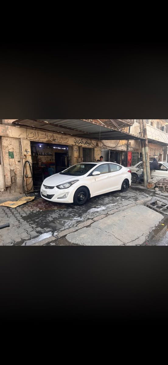 السلام عليكم النترا 2012 فول واحد على واحد مكينه 1800 سونار مرفق بغداد بسمي سعرهه 100 وبي مجال 
***********
