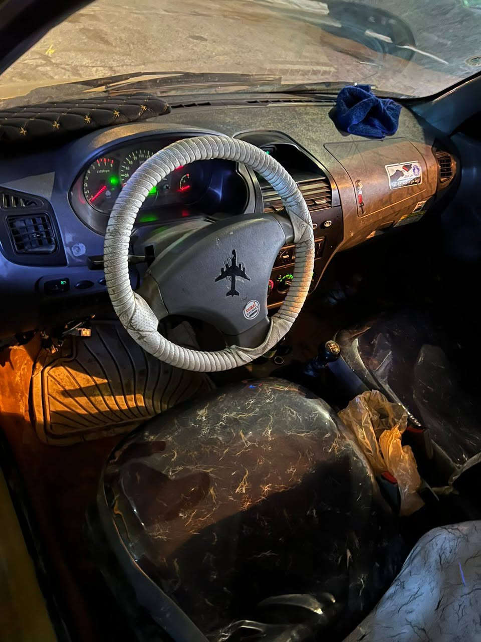 للبيع طيبه موديل 2015
محرك جديد
تخم تاير جديد
تبريد شغال
اسياره مابيها اي نقص كفاله عامه 
بس هاي الضربه الموضحه العلا جيهت الصدر فقط 
رقم الهاتف ***********
سعر 34$ بيها مجال حك اجيه
