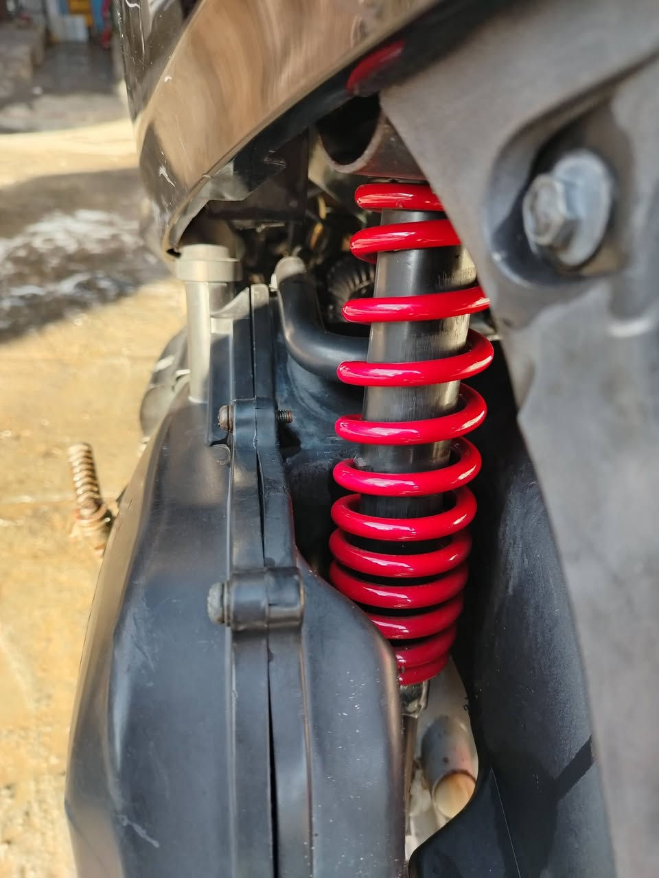 اكزز تريت للبيع دراجه حلوه مكينه ما مفتوحه شلعه ومعدل خير من الله سعر ٦٥٠ وبيها مجال للشراي الاستفسار ***********
