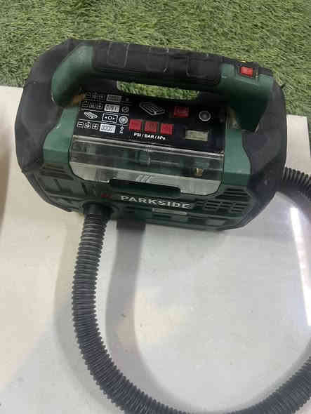 بلور بانزين جديد جدا١٢٥ الف 
راديو ريوبي بلوث. ٧٥ 
بلوجكتر  ٦٥ 
بارك سايد فقط بلور ٥٠ الف 
***********
