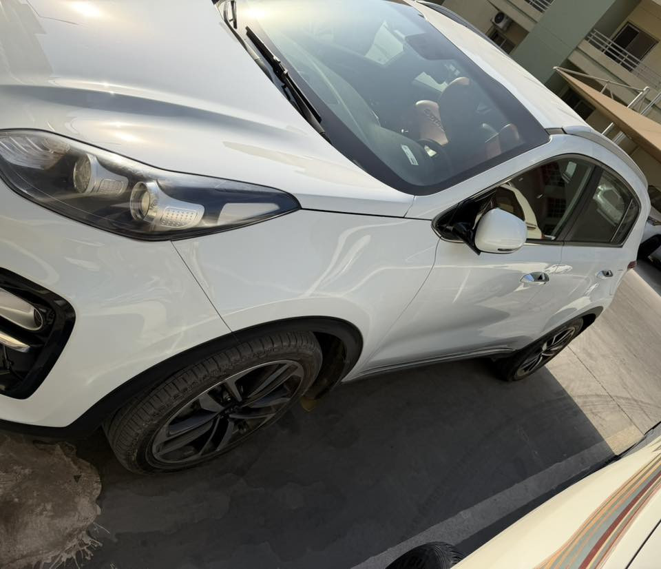 سبورتج 2019 ماشية 33 الف حقيقي بيها باب السايق بارد والباب الخلفي بارد و3 اصابع رش سعرها قفل 187 للتواصل الاتصال ***********
