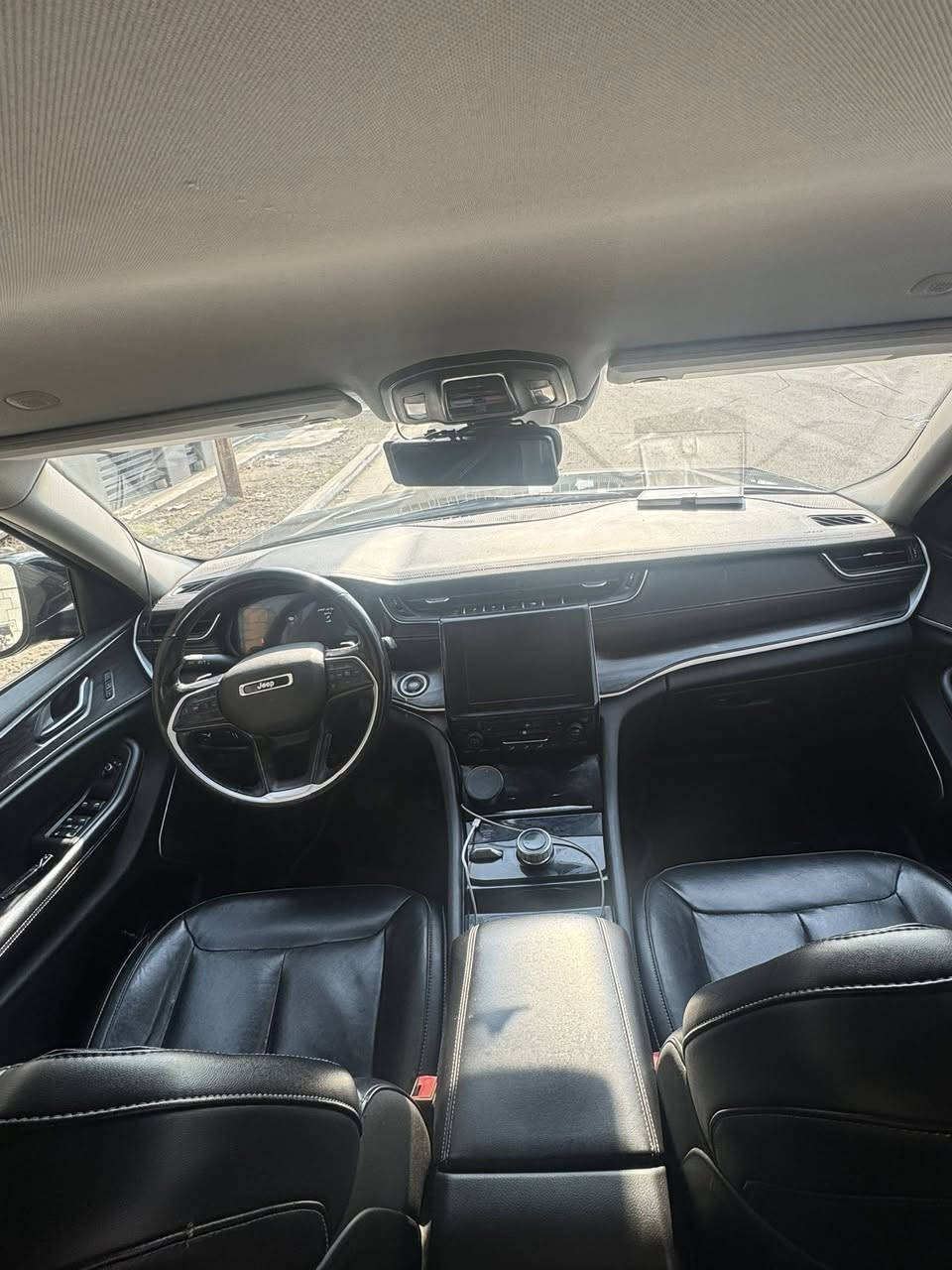 السلام عليكم
للبيع جيب موديل 2021

لمتدد

ماشية 56 الف

مرقم بغداد بأسمي تحويل ثاني يوم
حادثها جاملغ وبنيد 

المواصفات :

كشنات جلد وكهرباء
فور ويل
هاند بريك بصمة
مري قلاب 
رادارات امامي وجانبي
وباقي المواصفات المعروفة ب الفول
مكانها بغداد المنصور 

250 ورقة

للاستفسار
***********
