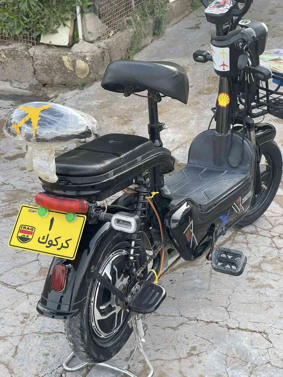 سلام عليكم  بايسكل شحن للبيع حجم 14 موديل 2025
دبل إشاره بلاجكتور بايسكل نضيفه كهربائي كلها شغال ما بي عيب ملف 350 أربعه بطاريه سعرها 240 ألف وبيها مجال رقم موبايل ***********
