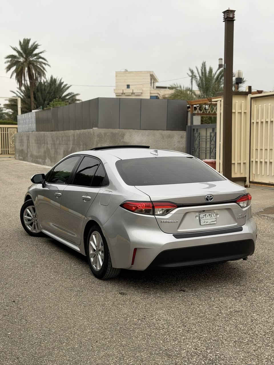 الهم صل علا محمد وآل محمد 
                     السلام عليكم 
للبيع فقط 
كورولا موديل 2024  محرك 2000 هايبرد وارد امريكي فول مواصفات 
ماشيه 20 الف مايل مشي امريكا دخول جديد بدون رقم تترقم جميع محافظات العراق ولترقيم مجاني 
 المواصفات 
رادار امامي اوخلفي اوجانبي
فتحه سقف
بصمه ابواب
شاحن واير ليس
وبدون ايرباك 
حادثه چاملغ خلفي السائق بارد فقط بدون اي صبغ 
السعر 185 ورقه اوبيه مجال قليل 
للاستفسار علا الرقم 
***********
