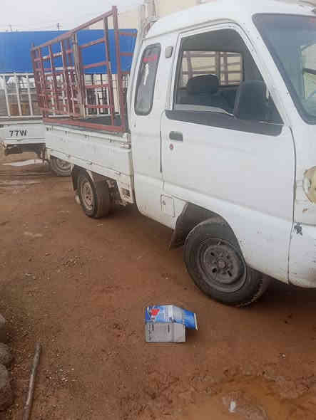 السلام عليكم
هيفا قماره وربع
محرك بيه بدايه صرف 
شاصي كير شرط 
السعر 16وبيها مجال 
العنوان قريه شكرا 
رقم الموبايل ***********
