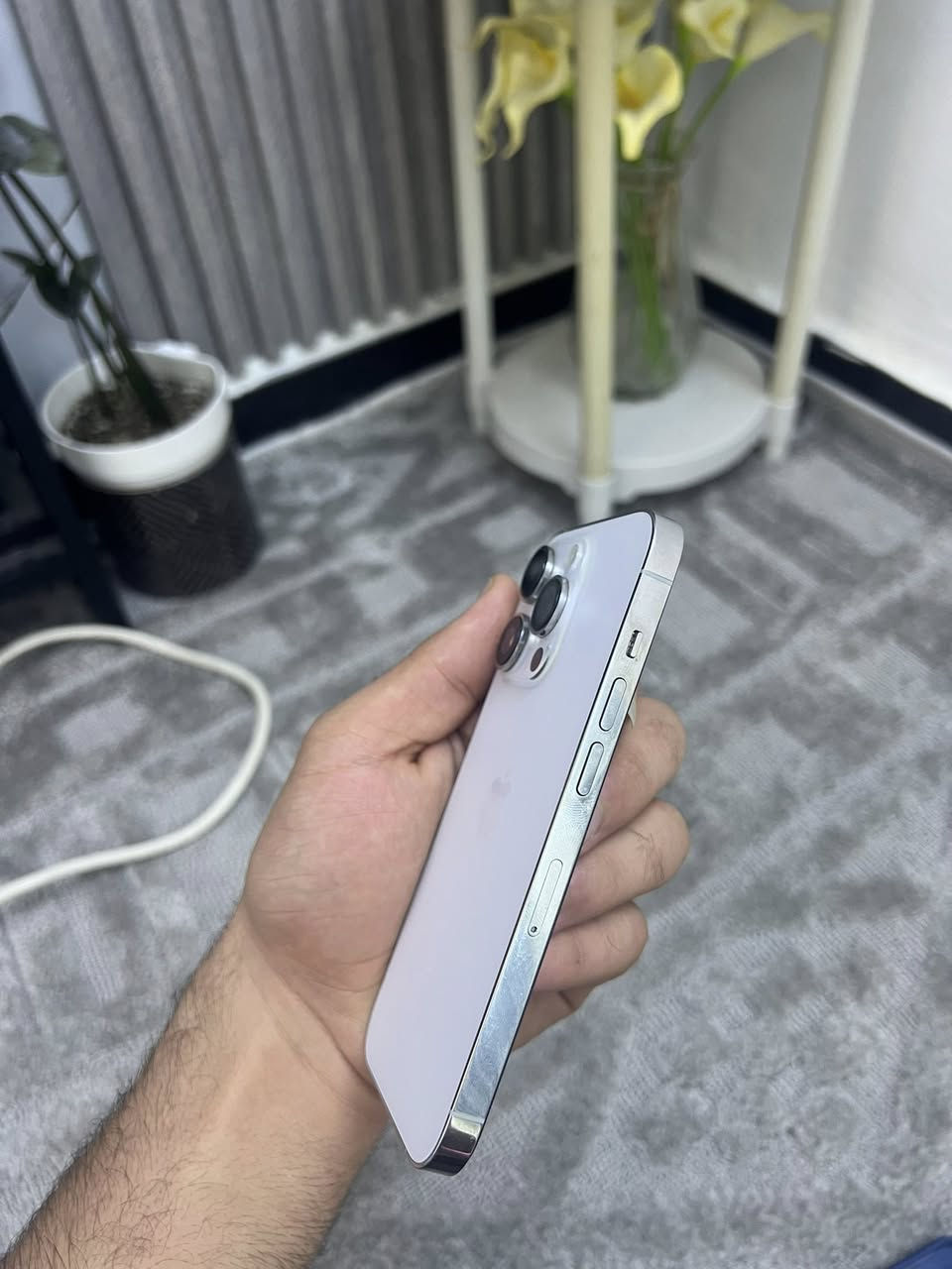 قطعة حلوة ونادرة ماستر ايفون 14pro فقط 
نظافة 100/100
ذاكرة 256
بطارية ١٠٠ مبدلة اصلية فقط  
ملحقاتة كارتونة الاصلية+ گفر ٢
جهاز ماكو بلسوك كلة عاجبني احدث واريد ابيعة 
سعره770
*********** متواجد رصيد واتساب.بغداد
