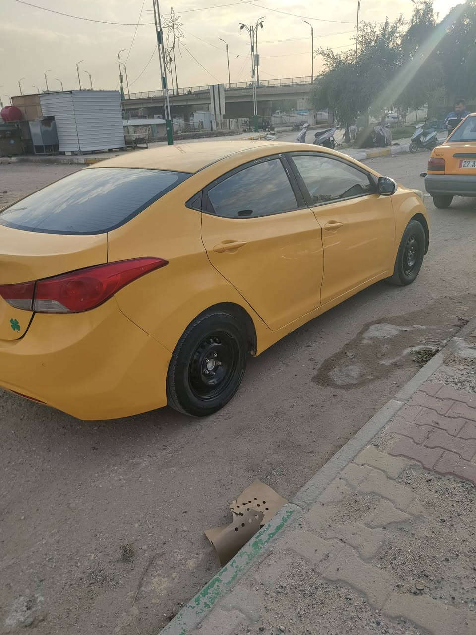 السلام عليكم
البيع انترا 13 خليجي بيه قطعتين تبديل بدون عابر 
مكينه كير تبريد حداديه شرط رقم مثنى انكليزي بسمي 
سنويه ال 30 بيع او مراوس السعر 95 وبيه مجال 
***********
