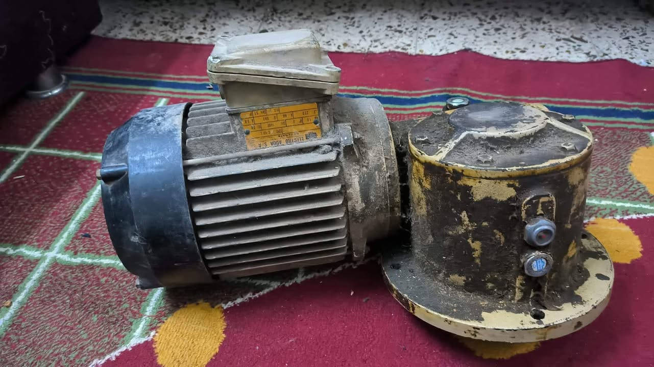 ماطور الماني اصلي جديد مامشتغل ابد للبيع الي يفيده ويعرف استعماله ينطي سعر بي  ***********
