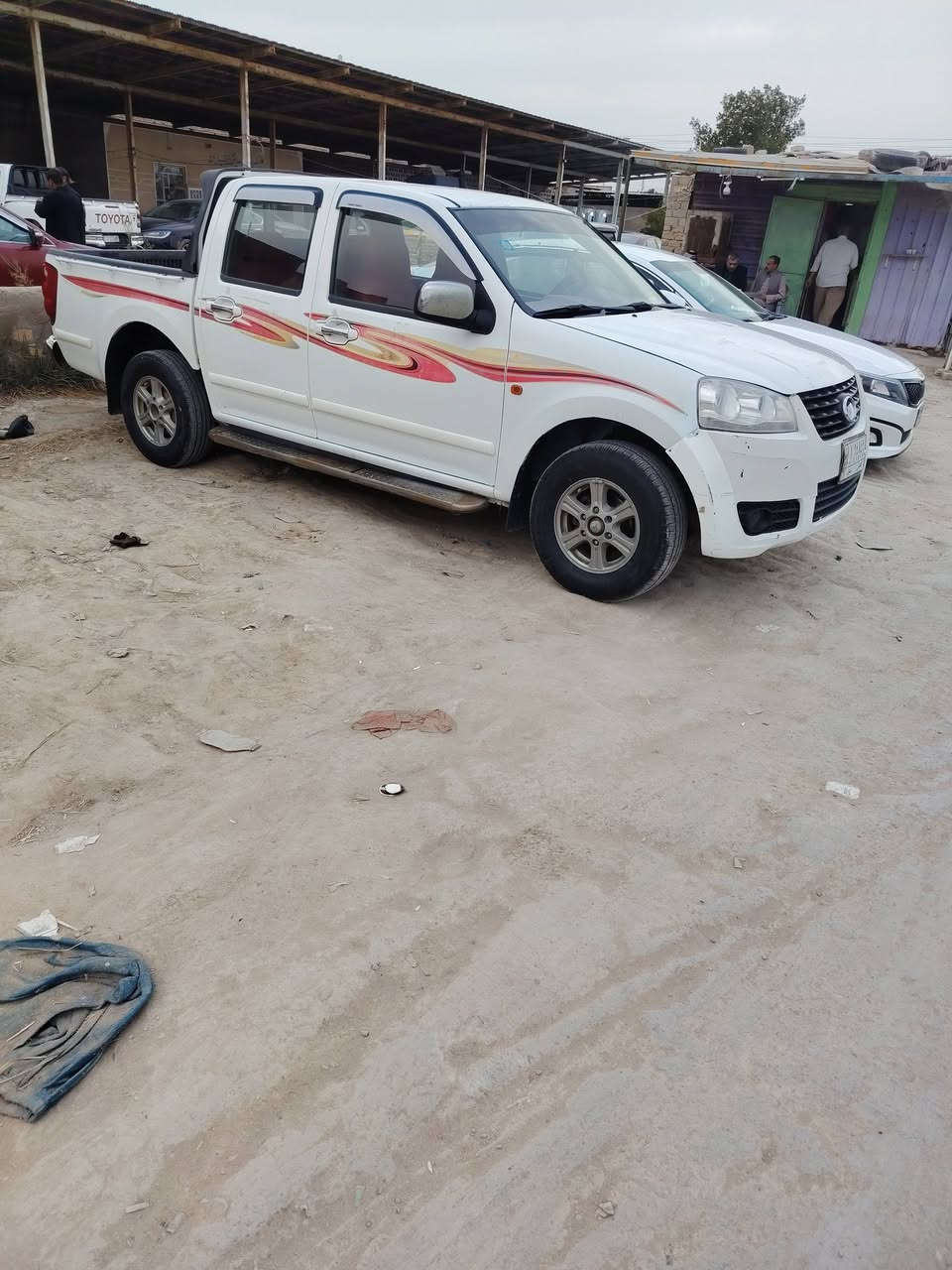 كريت ويل 15 بسمي سياره جاهزه بيه ضربه بصيطه بلخاص كير محرك تبريد تدفئه تخم تاير جديد سياره جاهزه من كلشي  خياسات مابيه سعر وضربه خاص  للعلم صوره هاي مال امس الرقم ***********
