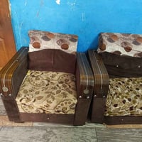 تخم مستعمل لبيع 10نفرات شراي يتصل سعره 130وبي مجال حك الجيه 0780054678...