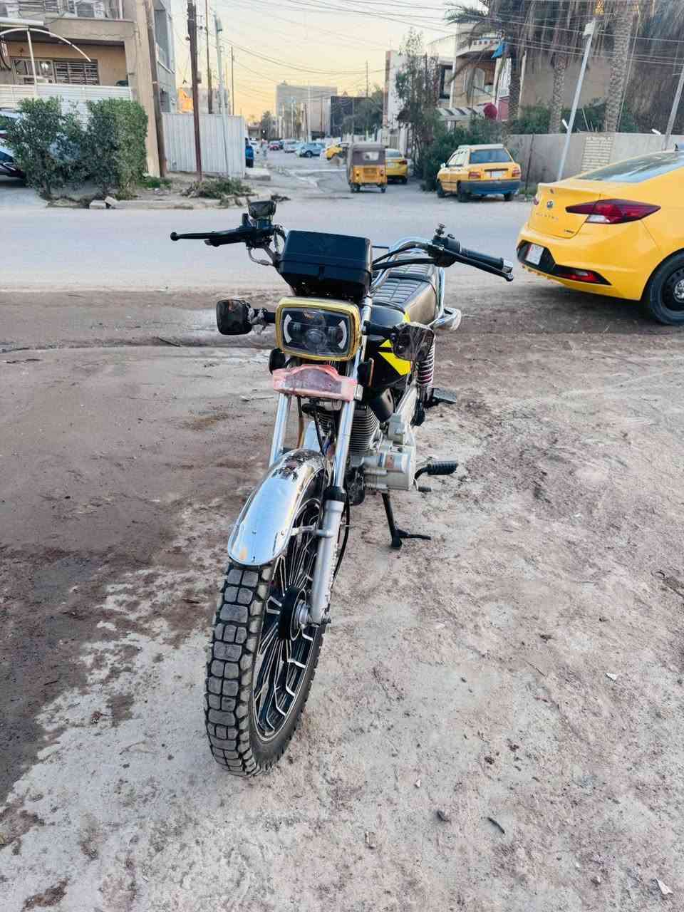 سلام عليكم دراجه ايرانيه موديل 24 البيع مكاني بغداد المشتل رقم ***********
