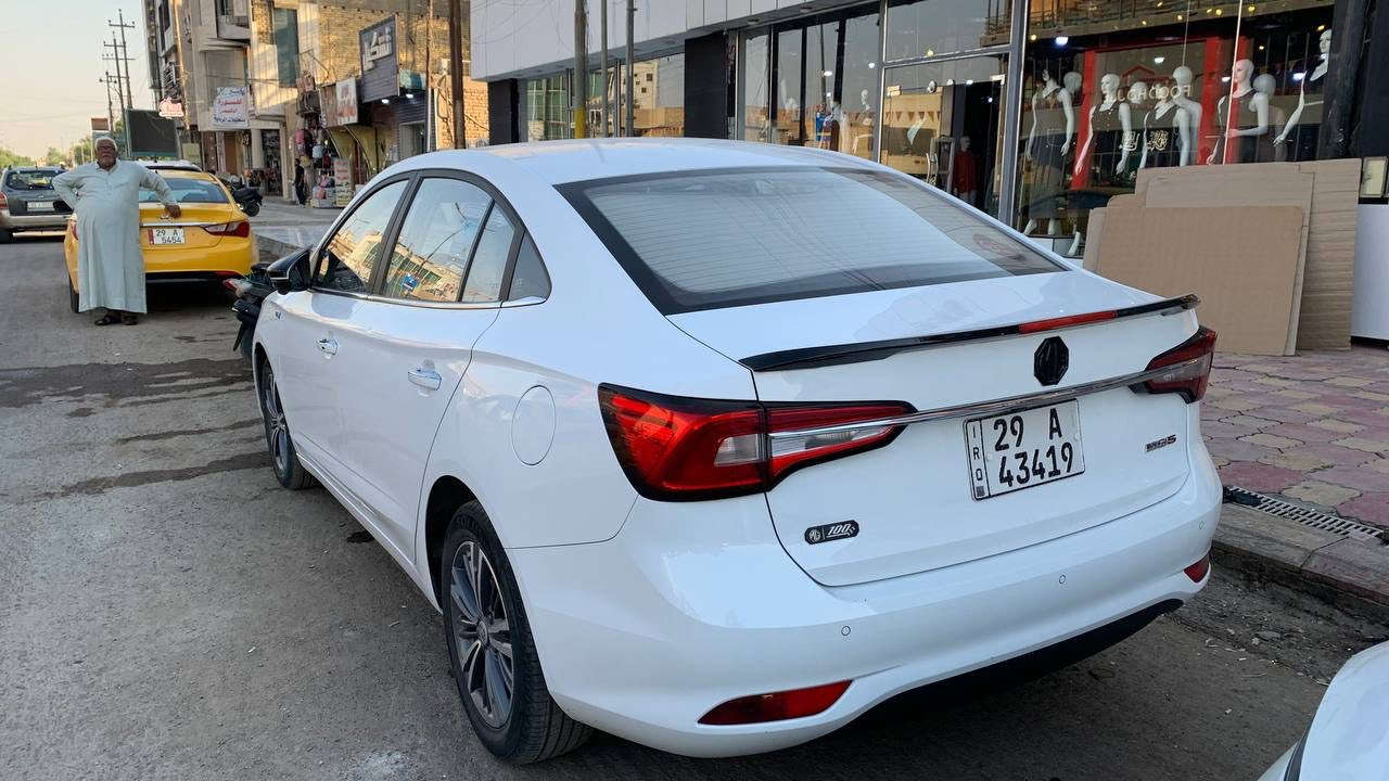 سيارة MG5
موديل 2024
مكفولة من كلشي 
فول مواصفات 
للبيع 
الرقم ***********
