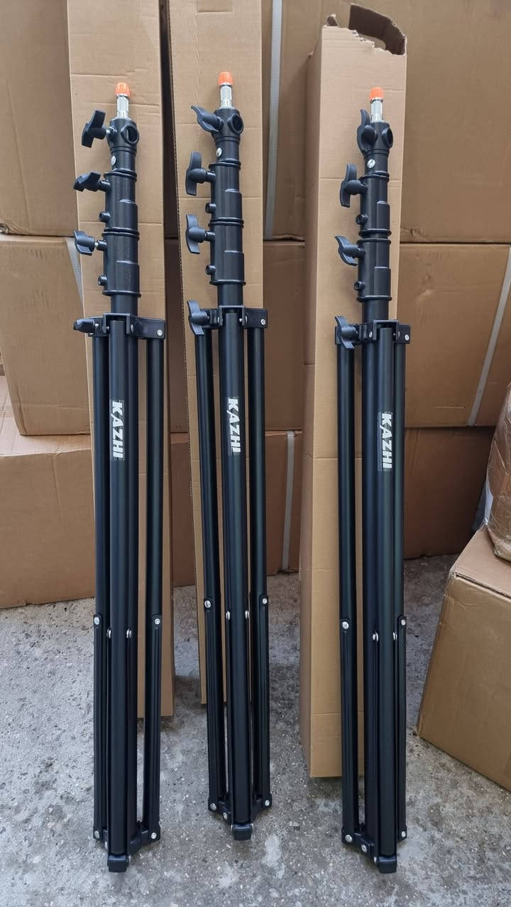 استاند حديد ثقيل هايدروليك ارتفاع 3 متر جديد  
سعر الواحد 35  الف 
متوفر توصيل


**إذا كنت صاحب هذا الإعلان وتريد حذفه لأي سبب، رجاءا أرسل رسالة إلى الدعم الفني**