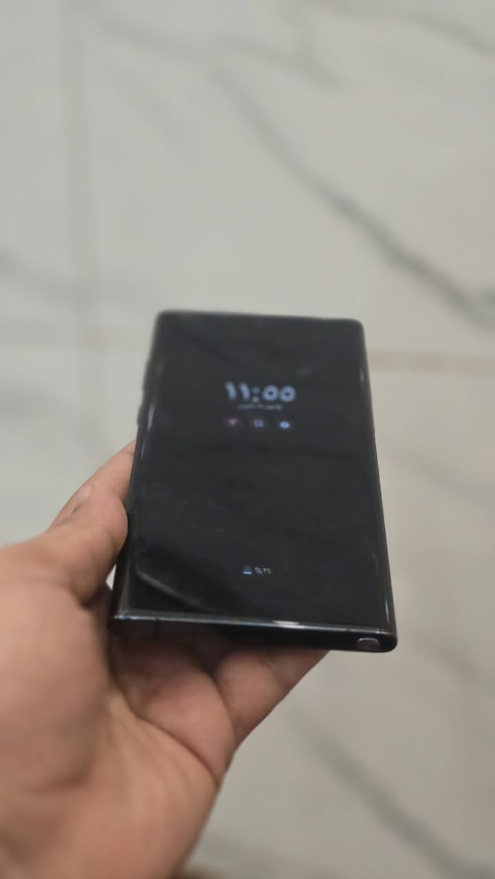 سامسونك نوت 10 بلاص ذاكره 256
سعر الواحد 250 الف
*********** واتساب
