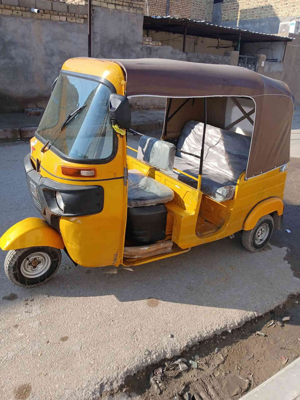 تكتك للبيع موديل ١٩ شهر ٨ أوراق كفاله للترقيم سعر ٥ ملاين وبيه مجال عنوان ميسان حي الحسن العسكري للاستفسار ***********
