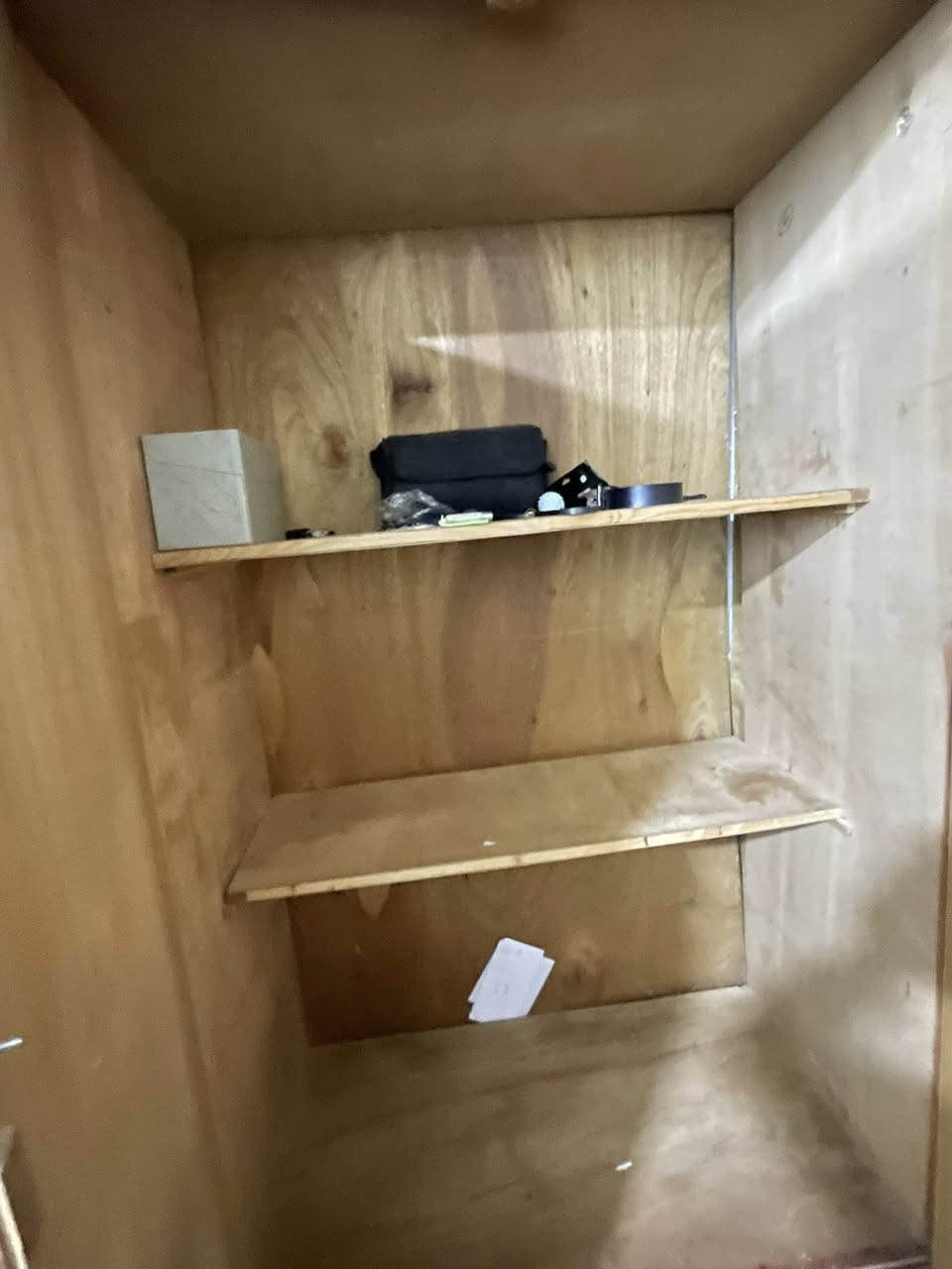 للبيع
بغداد شهداء سيدية 
وجرباية ام نفر بس ممصورها
***********
