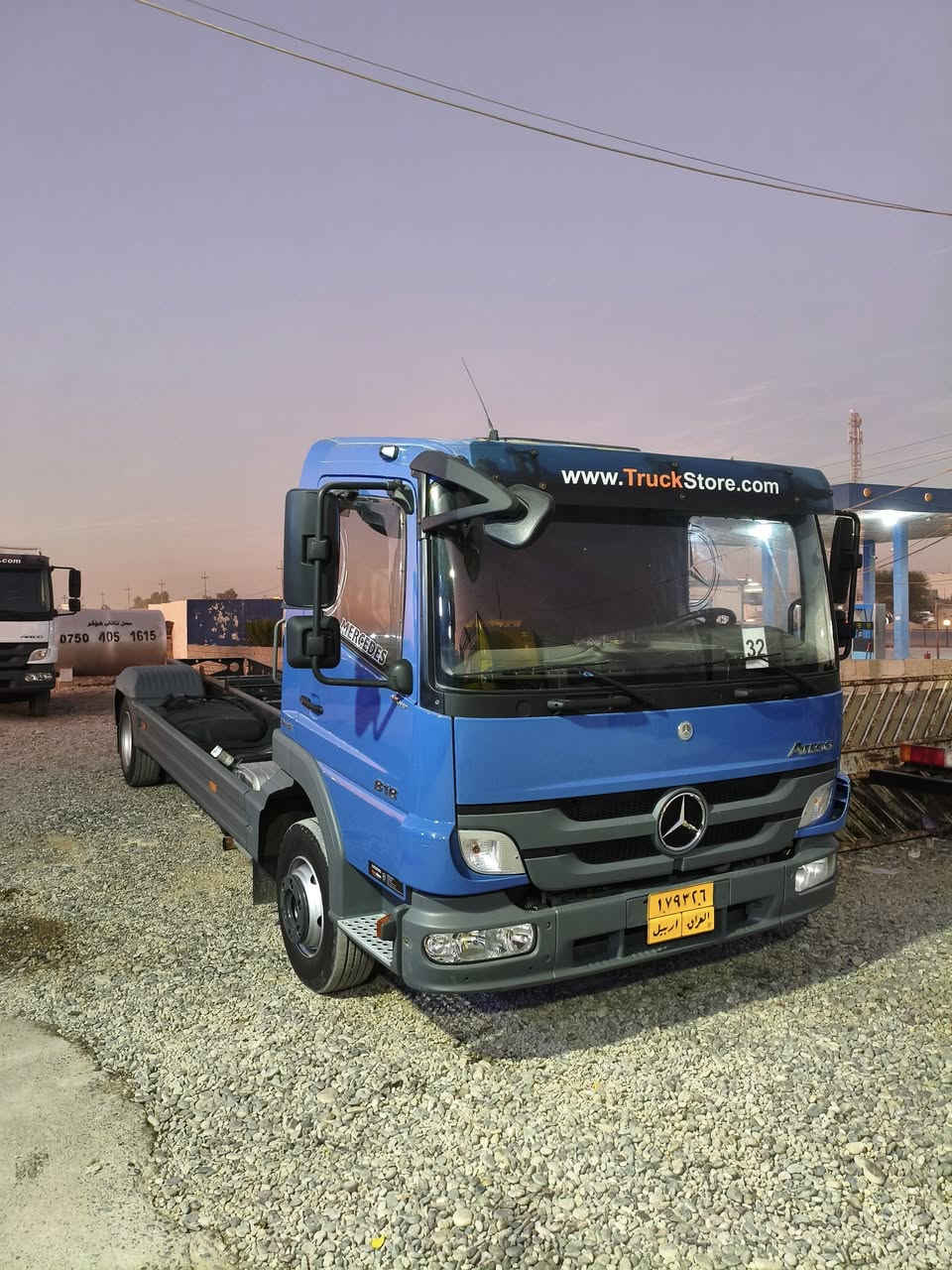 موديل 2009طول 625سم فول مواصفات عجم 818 خلف جوبليس موجود في معرض ابو ميلان اربيل  طريق كركوك مقابل قرية كرده رشه 
***********
***********
***********
