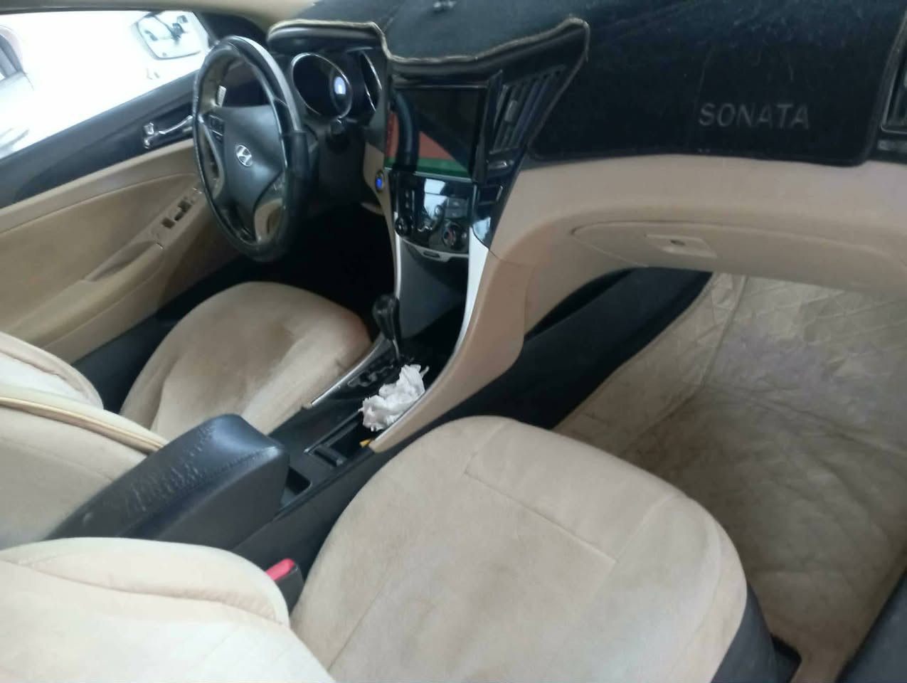 سوناتا خليجي12 ابيض فول بصمه بغداد بنراما السياره خليجي فومواصفات بسمنه السنويه 270مكينه كير  تخم تاير باتري  غرفه كله لك بشرط السياره بيه شبرين بلهلال الجاملغ الوره اليسر بدون داخل //بابل الشوملي
السعر113وبيه مجال بسيط اتصال***********
