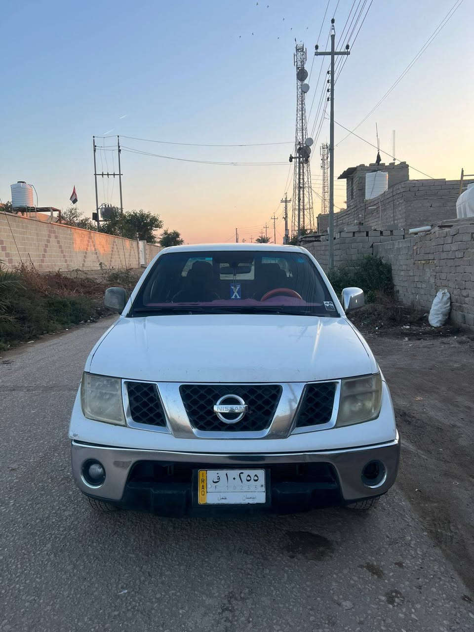 سلام عليكم من رخصت ادمن
نيفاره 2009 محور 3000فيفيتي بيه جفيه 
كلشي بيه شغال ماناقصه شي 
سعر 80وبيه مجال
***********
