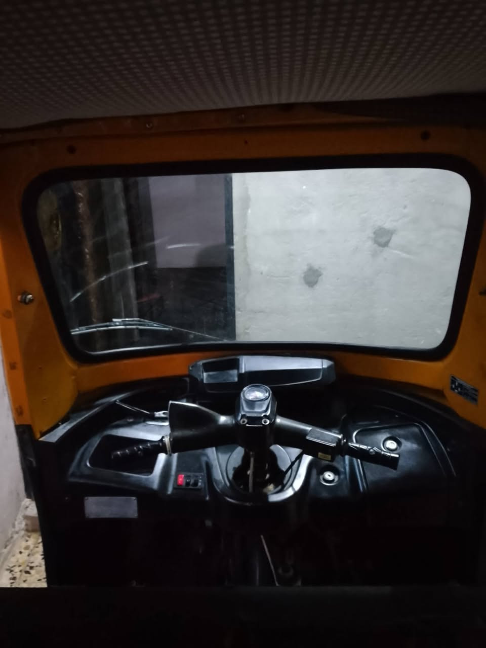 تكتك للبيع مديل 20 نضيفه مكينه جديده كهربائيات كله شغاله سعر 5500 مكان الحيانيه هذا رقمي *********** حته مراوس اراوس
