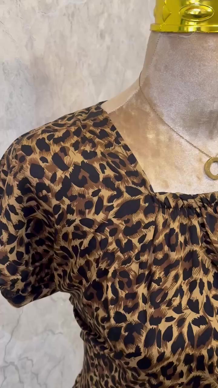 مرحبا بنوتات✨🤍
الكشمير الصيفي بأحلى مديلات وألوان توفرت 

وقياسات فري سايز تلبس 90 

السعر 10 الف واثنين ب18 فقط ✨
فقط التايكر ب6 واثنين ب10

وتوصيل داخل بسماية وبغداد فقط💕


**إذا كنت صاحب هذا الإعلان وتريد حذفه لأي سبب، رجاءا أرسل رسالة إلى الدعم الفني**