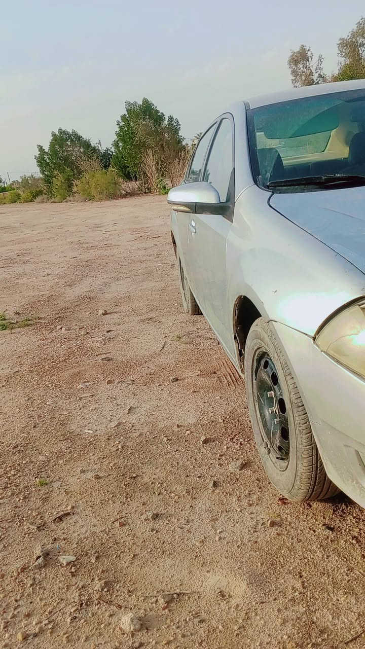 سلام عليكم
برلنس موديل 14 
كير عادي مكينة جديدة
حدادية جديدة 
ماصدات جدد
مشط جديد
تخم تاير بالة
منضومة تبريد جديدة 
داخلهة جديد 
بيهة جاملق عكس السايق 
وبيهة دوير مصلحة والباقي مكفول
السعر 45وبيهة مجال
عنواني بابل الإسكندرية 
شارع الخضر الول
***********
