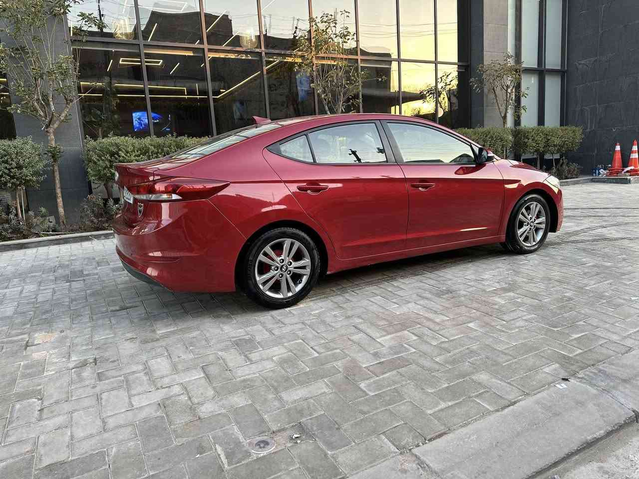 السلام عليكم (( السعر 120 ))

النترا موديل 2018 رقم بغداد الدولي الجديد هزة جديدة ب اسمي وارد امريكي 🇺🇸 كلين بدون حادث فقط صفحة اليمنة صبغ دبل كود من امريكا بدون قطرة معجون ولا حادث وبالعراق مبدل بنيد وبنيدهة الأصلي موجود 

مواصفات السيارة 👇

محرك 2000 دوش

فول 1/1 Limited

ماشية 81 الف

1-بصمة تشغيل + بيبان بصمة 

2-تحكم ستيرن 4 جهات 

3-شاشة كار بلي + كاميرا 

4-كشنات مخمل + ايرباكات

5-حساسات هوائية

6-مرايات جانبية كهرباء + إشارة مري 

7-نظام Eco تقليل بانزين + نظام تثبيت سرعة CRUlSE

8-رادارات جانبية وتحذير ذاتي عند الاقتراب 

9-ويل كب 16 بلادي كوري

10 لدات اماميه خلفية + بلوجكترات لد بلادي

11-نظام قيادة SPORTS + Normal +Eco

12- فتحة سلايد روف 

13- تدفئة كشنات + ستيرن تدفئه

14- جنطة كهرباء 
 

سيرفز كامل للسيارة بلكات + مجاول + نوزلات + تنظيف غرفة الاحتراق بالكامل وفيت بم اصلي وكالة حته الدهن الي بيهة وكالة XADO سيارة كاملة وما ناقصهة شي وجديدة حيل

العنوان بغداد ((***********))
اتصل فقط غير متواجد ع الفيس 🙏
