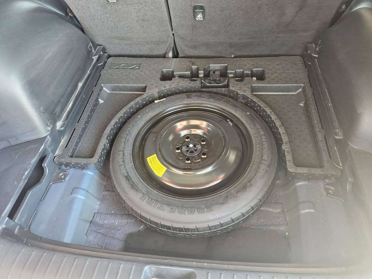 كيا سبورتج 2023 
وارد امريكي 🇱🇷
رقم بغداد انكليزي باسمي 
- ماشيه 20 mile
- محرك 2500
- بصمة ابواب وتشغيل 
- تشغيل عن بعد
- اشاير بالمري
- كشنات جلد 
 - اوتو هولد
- قيادة ذاتيه
- وضعيات قياده ( ايكو - نورمال -سبورت )
- رادار امامي وخلفي توقف ذاتي
- رادار جانبي
- حساسات امامي و خلفيه 
❌حادثها جاملغ الامامي وبنيد  ورقم شاصي مرفق بالصور 
رقم الشاصي :5XYk6CAF5pG098121 
مكان السيارة بابل : المركز  
السعر المطلوب :215 $ وبيها مجال للشراي 
تفاصيل  اتصال 📞 واتساب 📱: *********** و ***********
